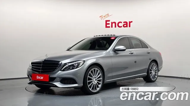 Mercedes-Benz C-Class — фото 1