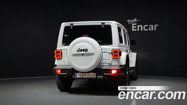 Jeep Wrangler — фото 4