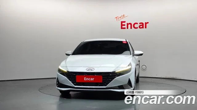 Hyundai Avante — фото 3