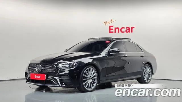 Mercedes-Benz E-Class — фото 1