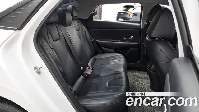 Hyundai Avante — фото 11