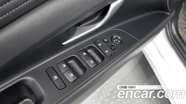 Hyundai Avante — фото 20