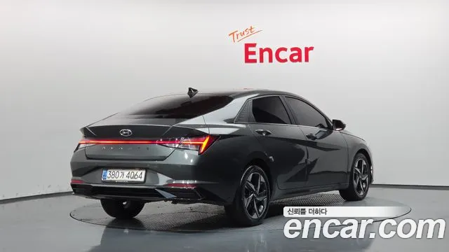 Hyundai Avante — фото 2