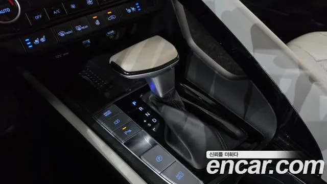 Hyundai Avante — фото 9
