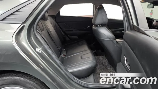Hyundai Avante — фото 11
