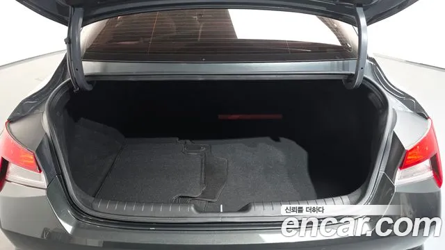 Hyundai Avante — фото 15