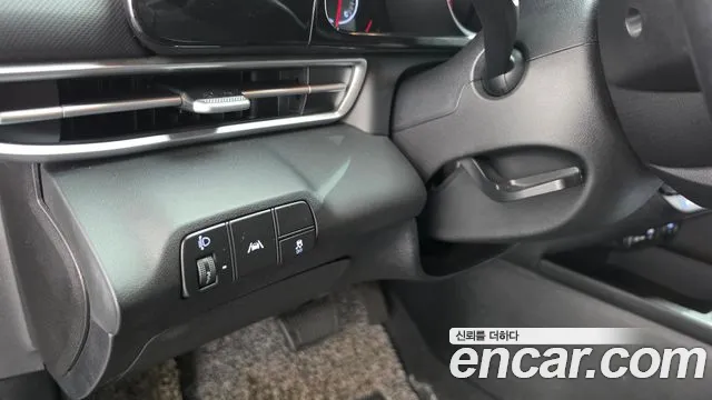 Hyundai Avante — фото 18