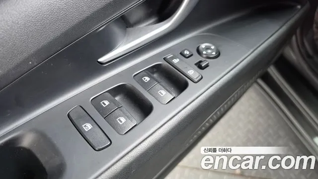 Hyundai Avante — фото 20