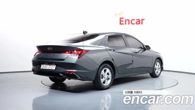 Hyundai Avante — фото 2