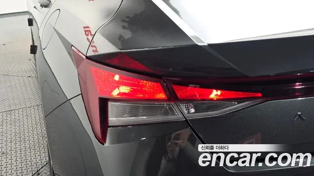 Hyundai Avante — фото 23