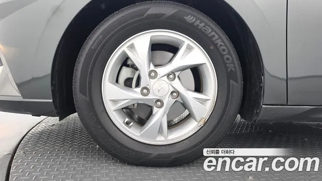 Hyundai Avante — фото 5