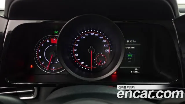 Hyundai Avante — фото 8