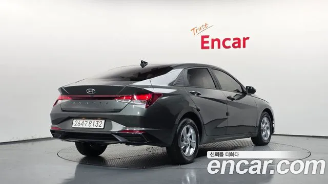 Hyundai Avante — фото 2