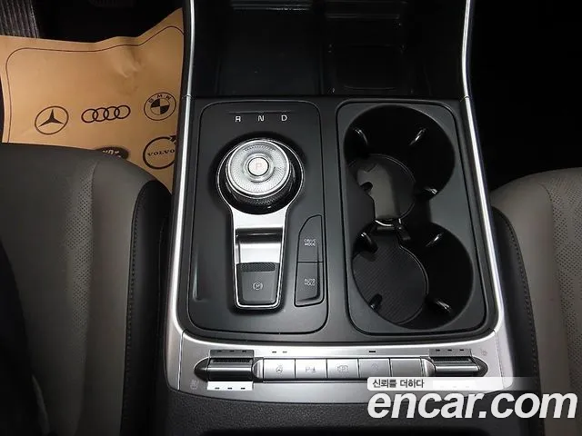 Kia Carnival — фото 11