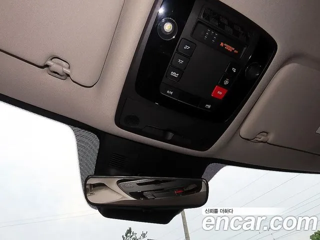Kia Carnival — фото 16