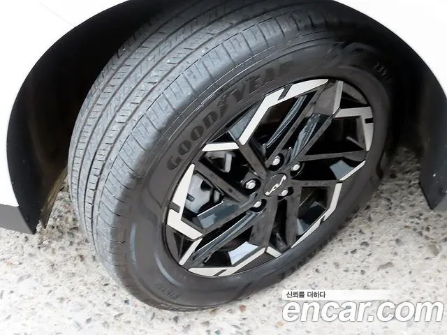 Kia Carnival — фото 20