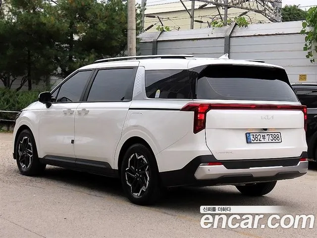Kia Carnival — фото 3