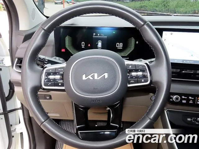 Kia Carnival — фото 9