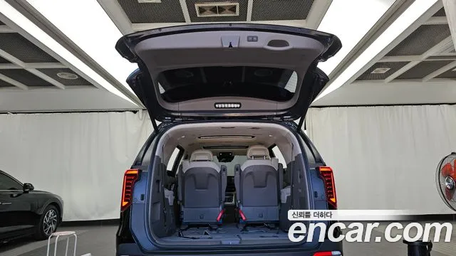 Kia Carnival — фото 20