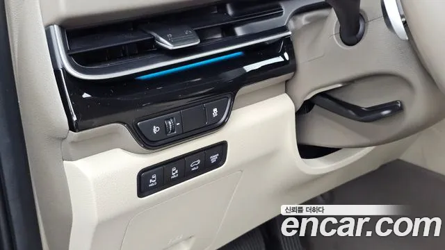 Kia Carnival — фото 28