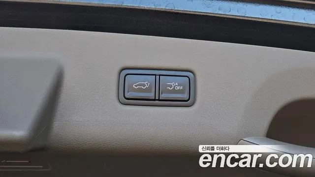 Kia Carnival — фото 38