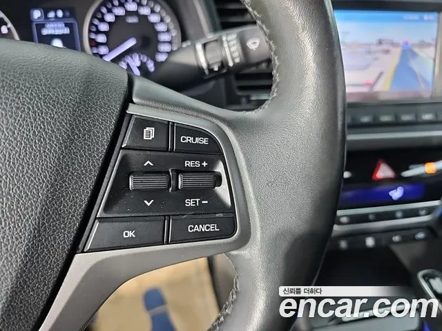 Hyundai Avante — фото 16