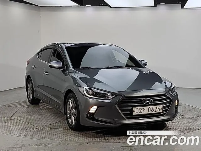 Hyundai Avante — фото 2