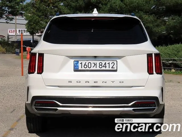Kia Sorento — фото 4