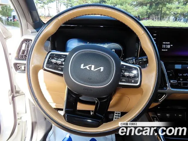 Kia Sorento — фото 8