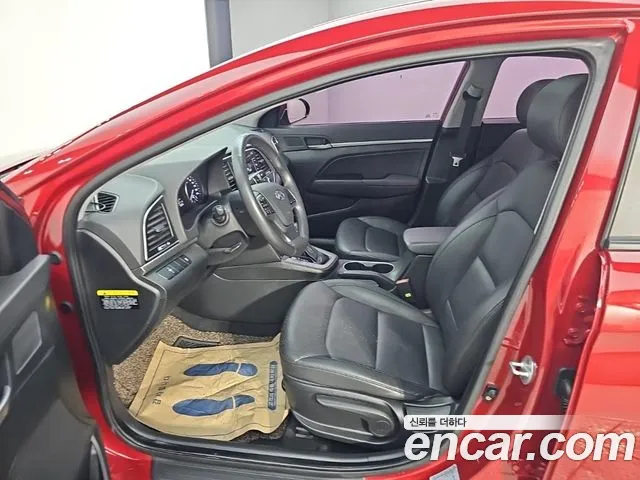 Hyundai Avante — фото 11