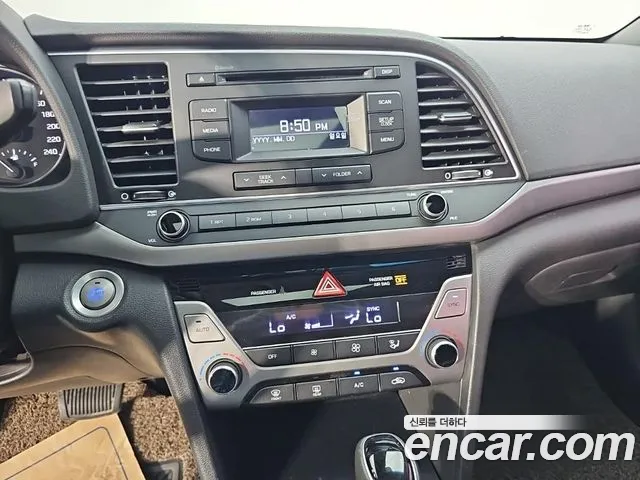 Hyundai Avante — фото 16