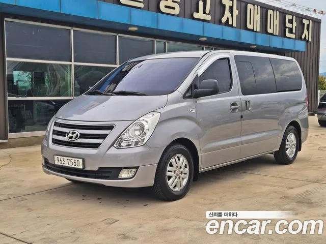 Hyundai Starex — фото 1