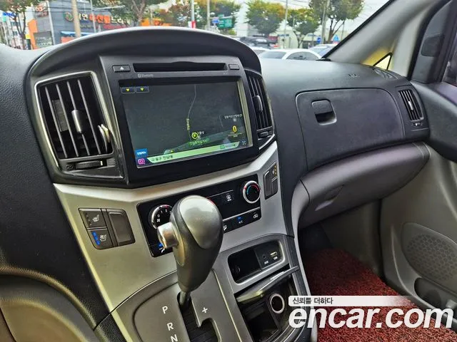 Hyundai Starex — фото 11