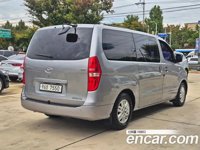 Hyundai Starex — фото 6