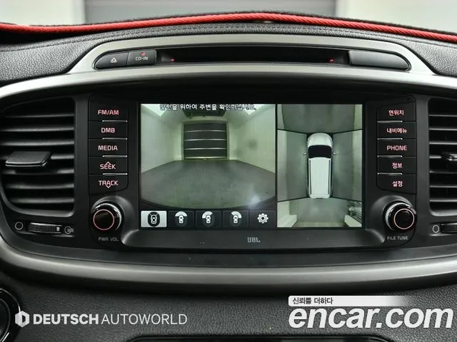 Kia Sorento — фото 15