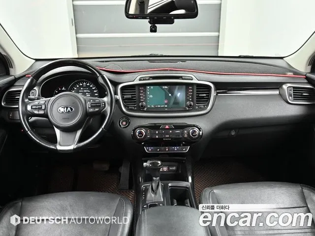 Kia Sorento — фото 7