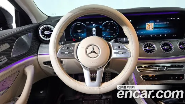 Mercedes-Benz CLS-Class — фото 12