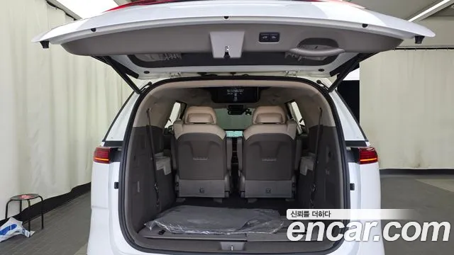 Kia Carnival — фото 29