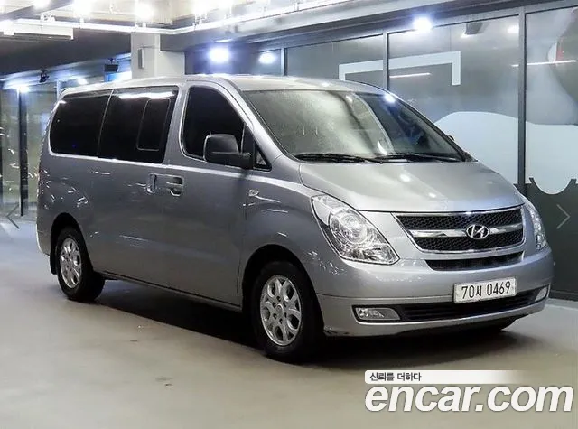 Hyundai Starex — фото 2
