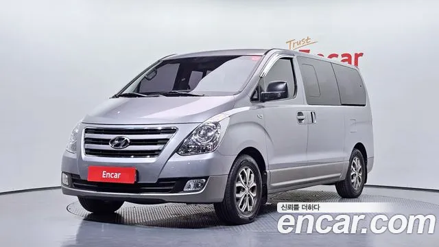 Hyundai Starex — фото 1