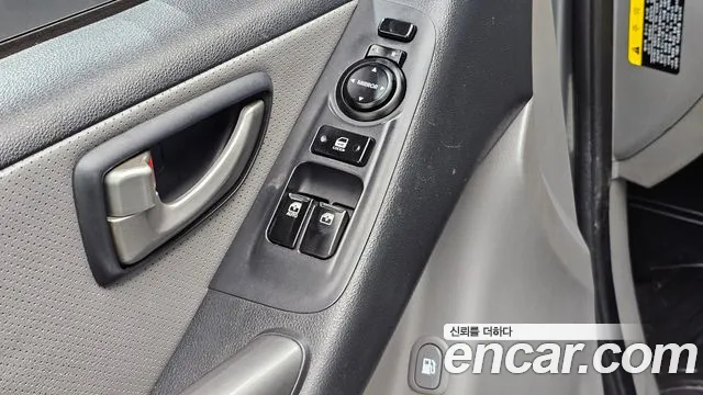 Hyundai Starex — фото 17