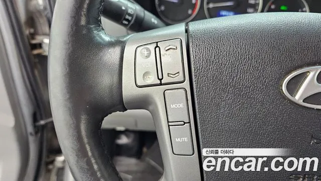 Hyundai Starex — фото 20