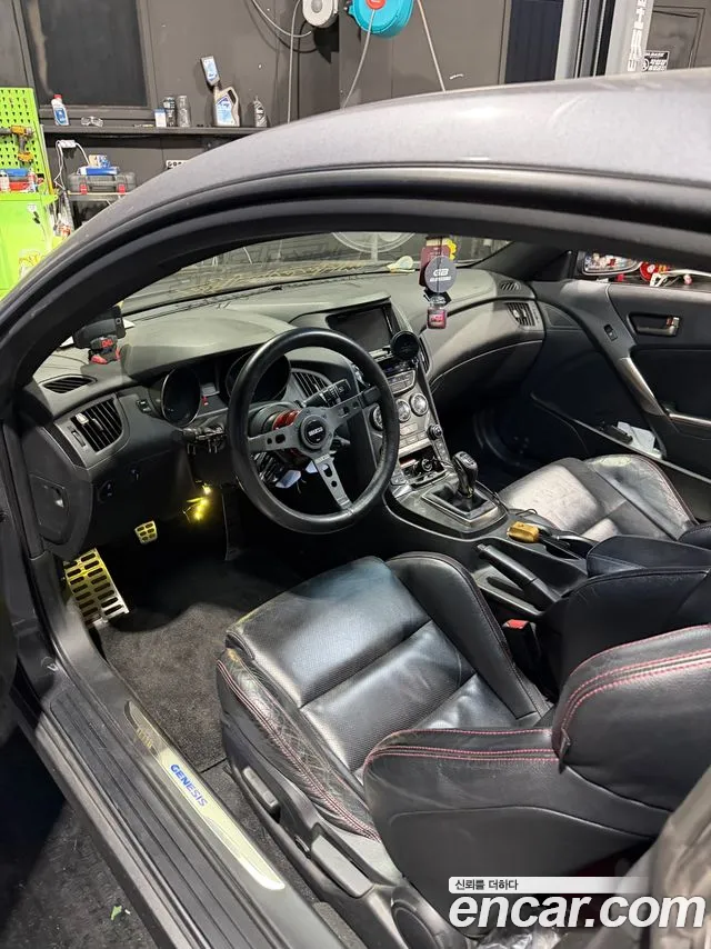 Hyundai Genesis — фото 15