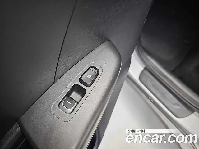 Kia Sportage — фото 14