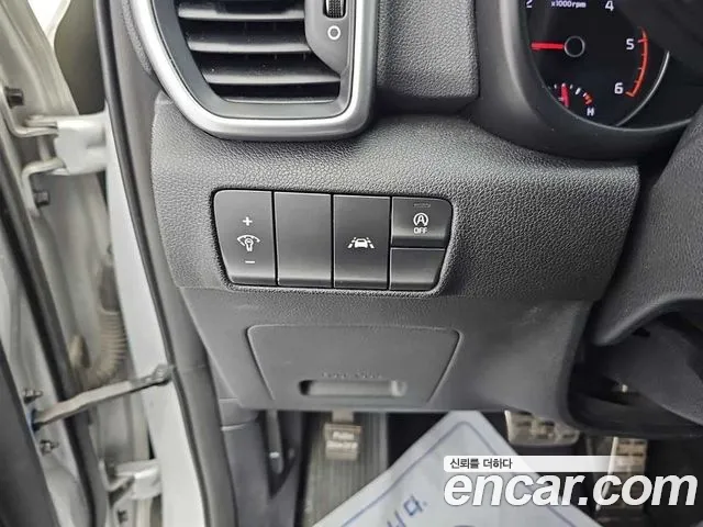 Kia Sportage — фото 19