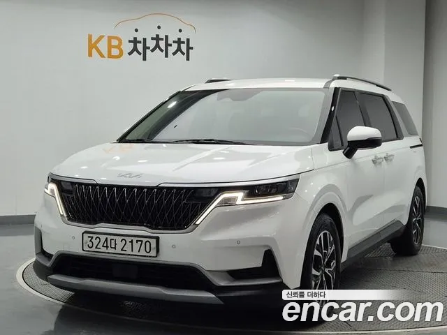 Kia Carnival — фото 1