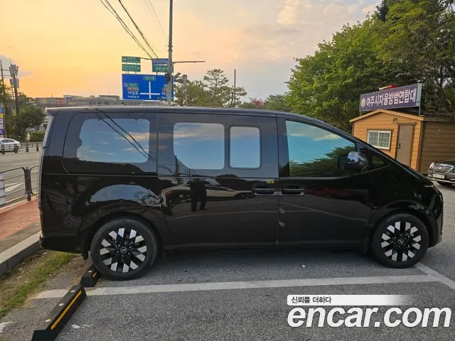 Hyundai Staria — фото 3