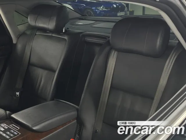 Hyundai Equus — фото 13