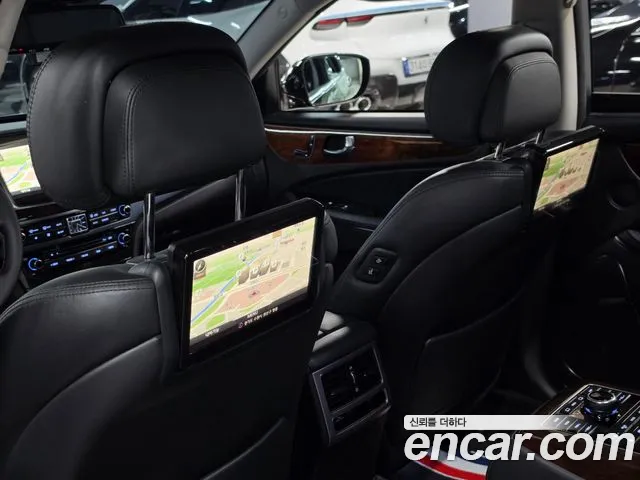 Hyundai Equus — фото 9