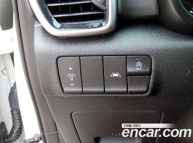 Kia Sportage — фото 12